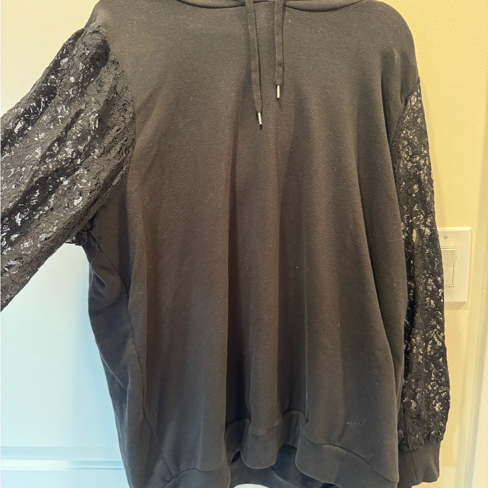 Elegant Black Lace Sleeve Women's Top